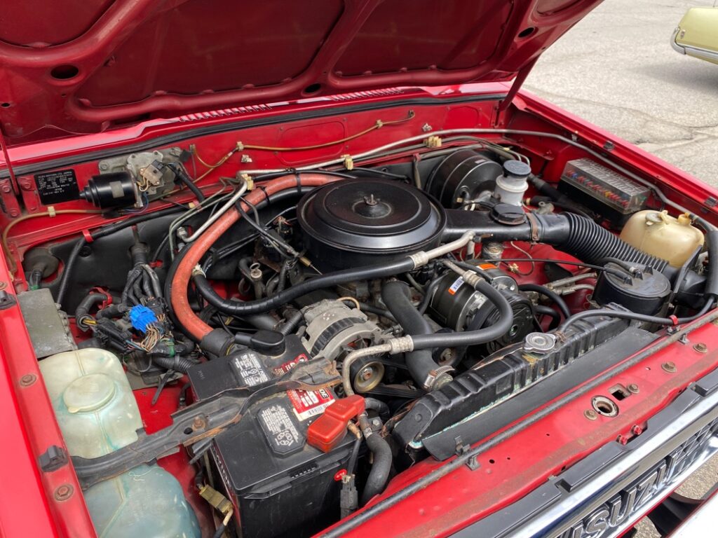 1991 Isuzu Trooper engine bay restoration