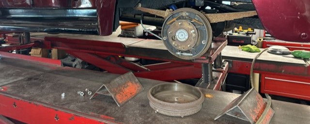 1950 Ford F-1 drum brakes