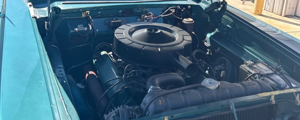 1964 Plymouth Fury engine