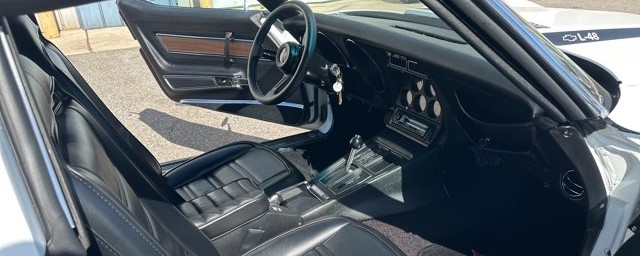 1975 Chevrolet Corvette Stingray interior