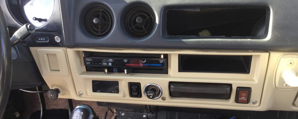 1986 Land Cruiser interior