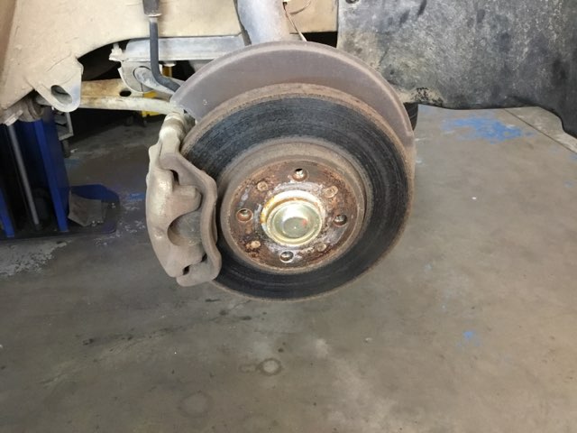 1988 BMW 325I disk brakes before restoration